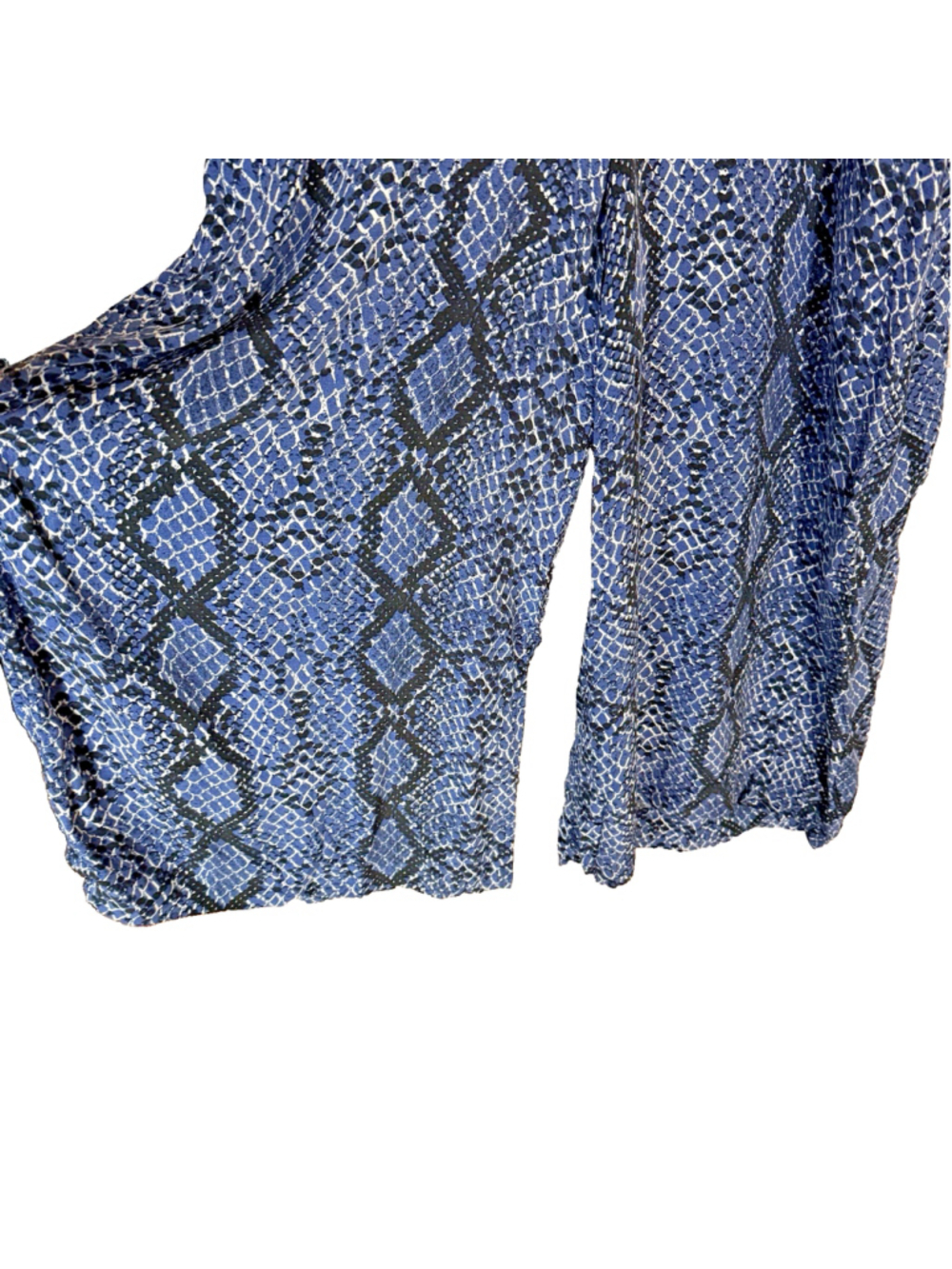 Free People Blue Reptile Print Strappy Oversized Wide Let Jumpsuit Sz. M - Picture 7 of 16